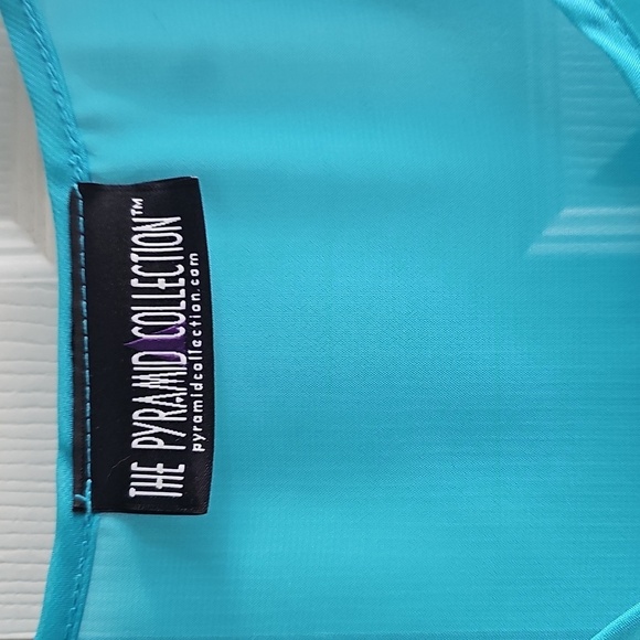 NWOT The Pyramid Collection Sleeveless Asymettrical Hem Lightweight Tunic Large - Picture 4 of 13